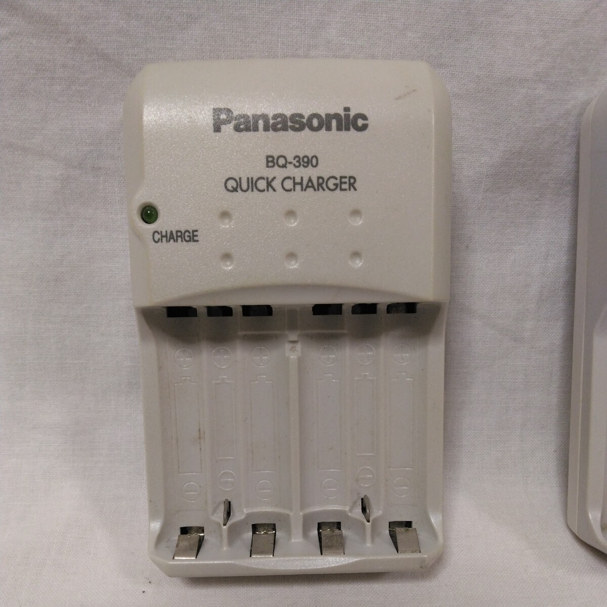 Panasonic パナソニック 充電器 eneloop 乾電池_画像2