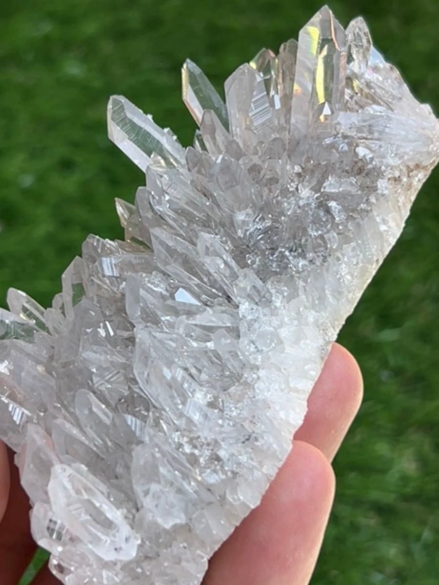 天然水晶　水晶クラスター　高品質　高透明　ヒマラヤ産　パワーストーン