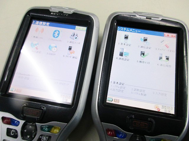 KEYENCE ハンディターミナル BT-W100 キーエンス　4連充電器付BT-WUC14 動作確認済　本体B品_画像5