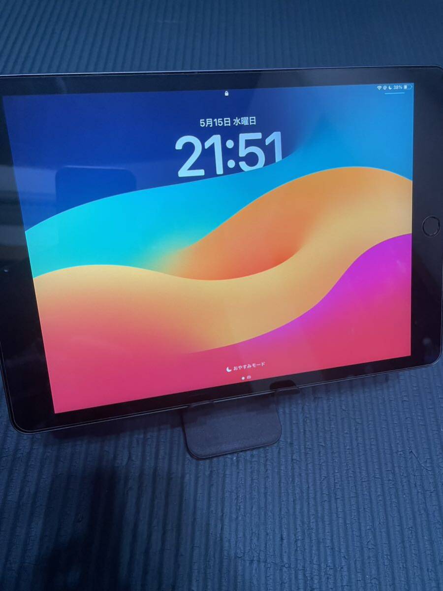 美品 iPad 第7世代 Wi-Fi 32G スペースグレー_画像1