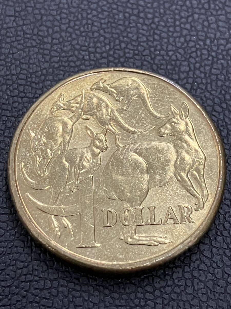 オーストラリア 1ドル 硬貨 外国コイン AUSTRALIA 1DOLLAR カンガルー 2016年_画像2