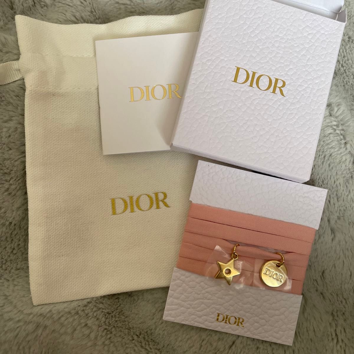 Dior ディオール　ノベルティチャーム　巾着セット