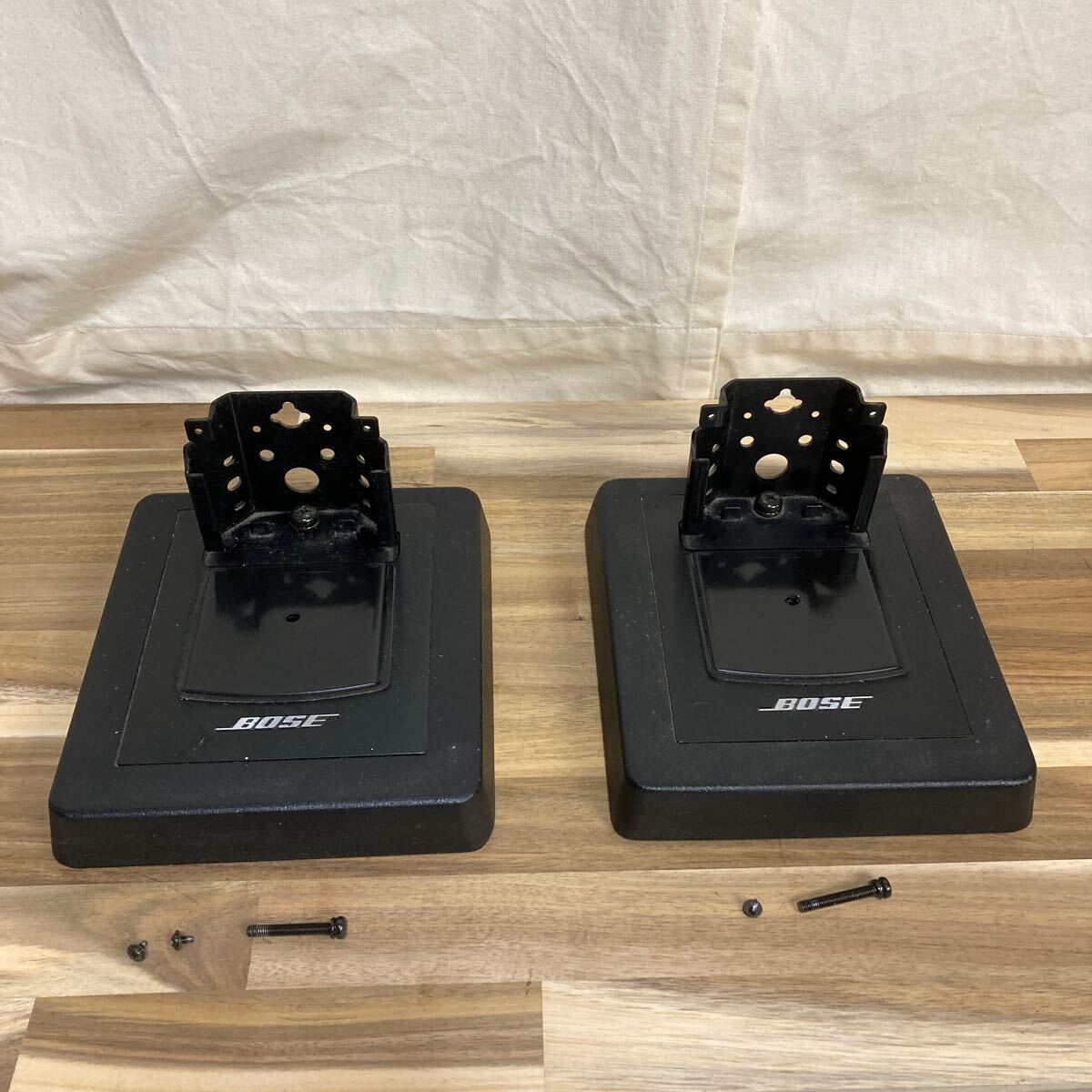 BOSE 55WER用 フロアスタンド KST-1 ブラック ペア スピーカー BOSE 55WER用 フロアスタンド KST-1 ブラック ペア スピーカー