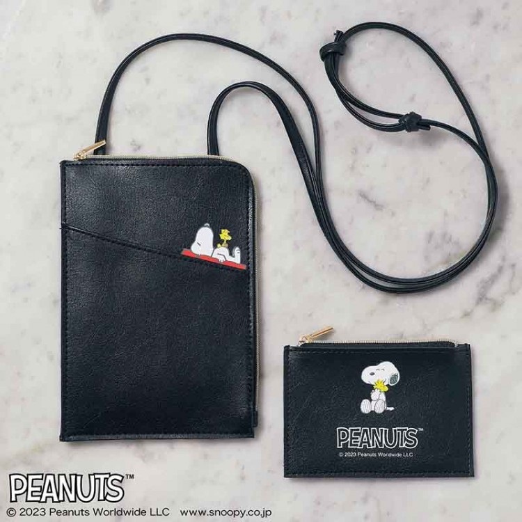 SNOOPY ☆ スヌーピー PEANUTS ☆ ピーナッツ 未開封 付録 カードケース 付 レザー調 スマホ ポシェット バッグ_画像2