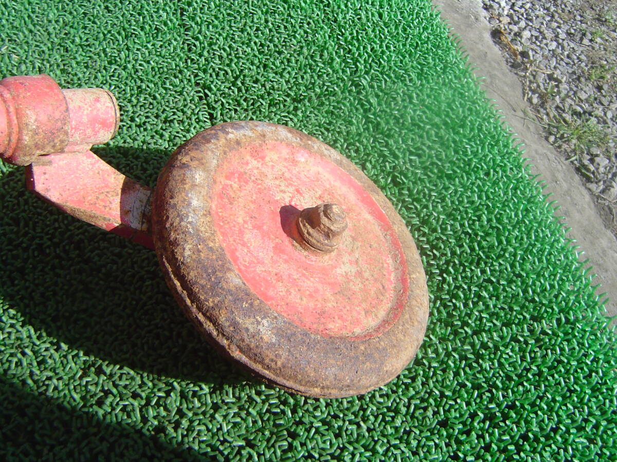 100*管理機　耕運機　何についていたのかわかりません　尾輪　取り付け棒直径20.5ｍｍ　車輪にガタなし_画像5