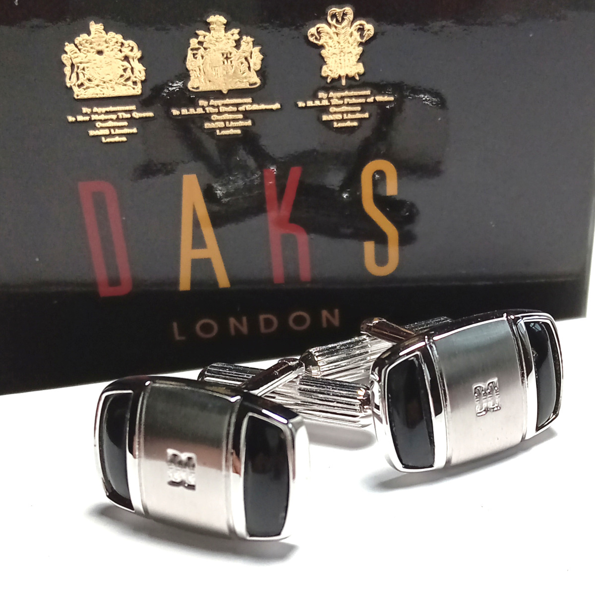[dkc199]DAKS Dux cuffs cuff links mat silver × black onyx black regular price 13,200 jpy 