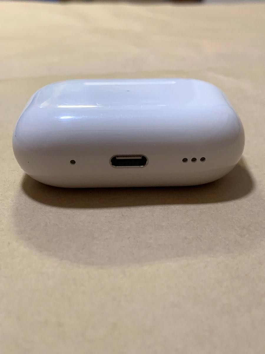 AirPods Pro 第2世代 USB-C★エアポッズ プロ 第二世代 充電器 ケース MTJV3J/A A2968＿Ｃ6