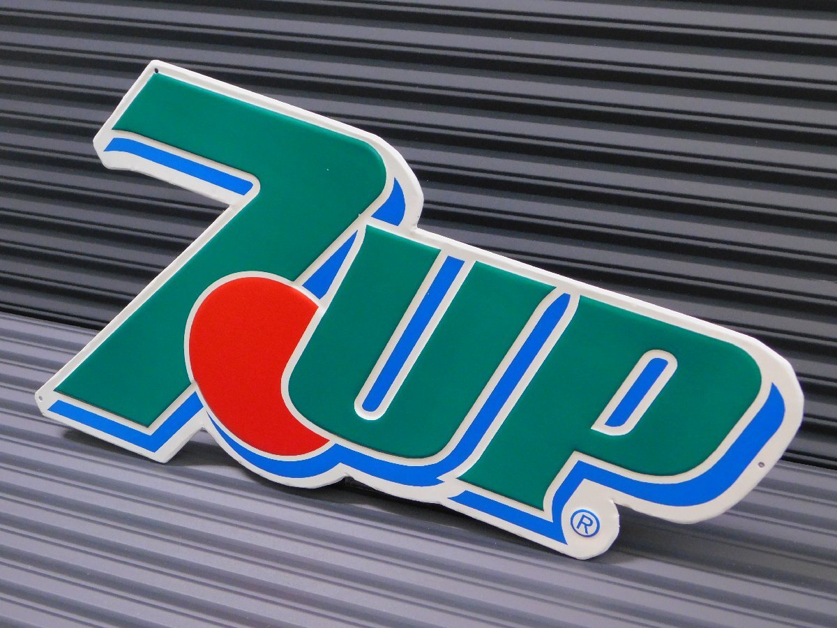 送料\350【７ＵＰ・セブンアップ】※《エンボスメタルサイン／ロゴ型》 アメリカン雑貨　エンボス看板　ブリキ看板　8_画像3