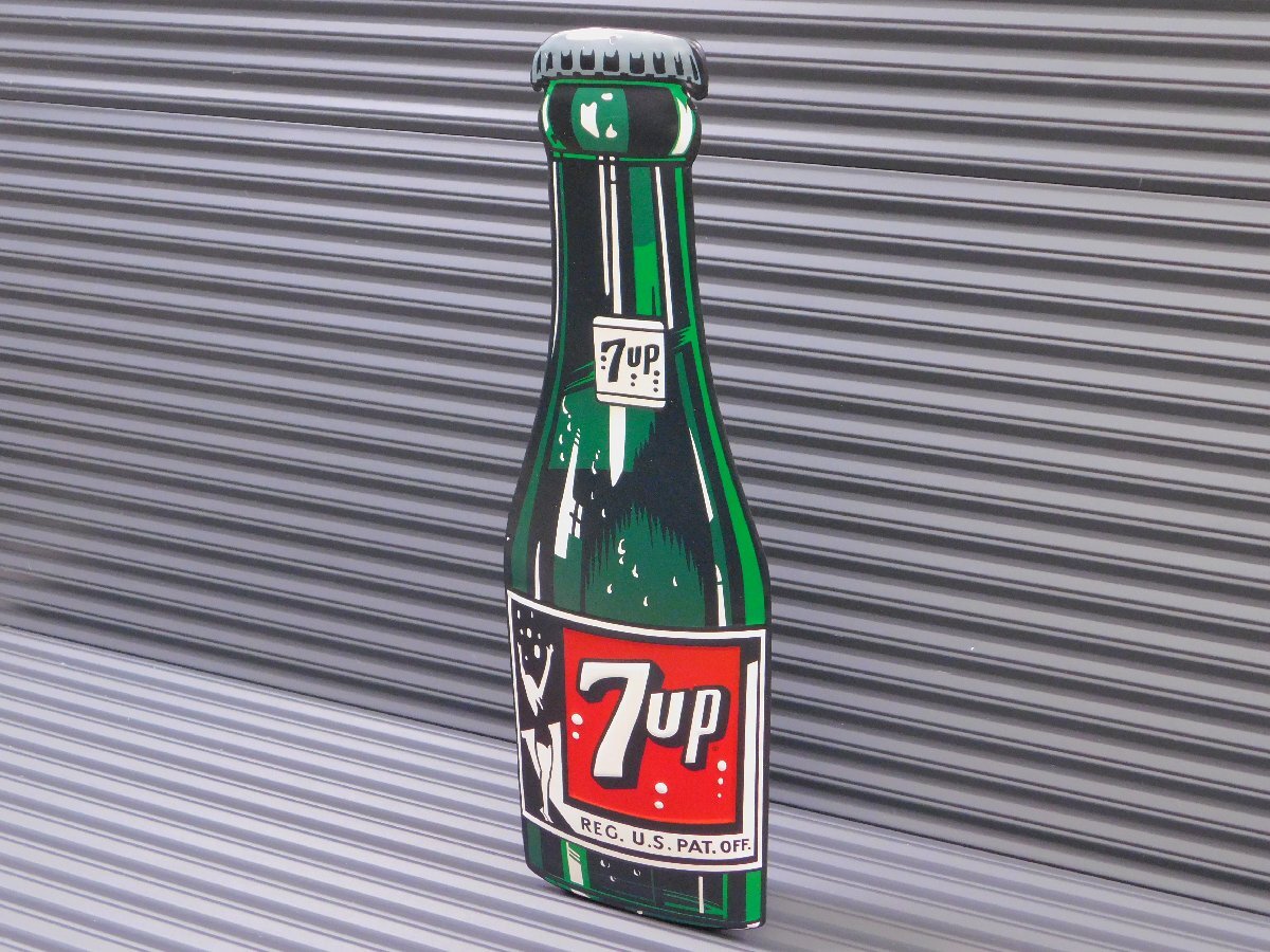 送料\350【７ＵＰ・セブンアップ】※《エンボスメタルサイン／レトロボトル》 アメリカン雑貨　エンボス看板　ブリキ看板　10_画像3