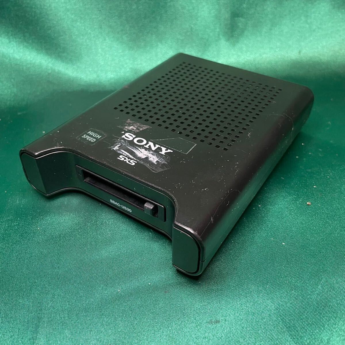 レアSONY SBAC-US30 ソニー SxS メモリーカード USB リーダー ライター アクセサリ ハイスピード HI SPEED_画像1