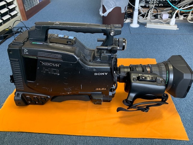 SONY XDCAM PDW-F800 放送業務用 カムコーダー LASER使用時間 : 10時間　動作確認済み_画像3