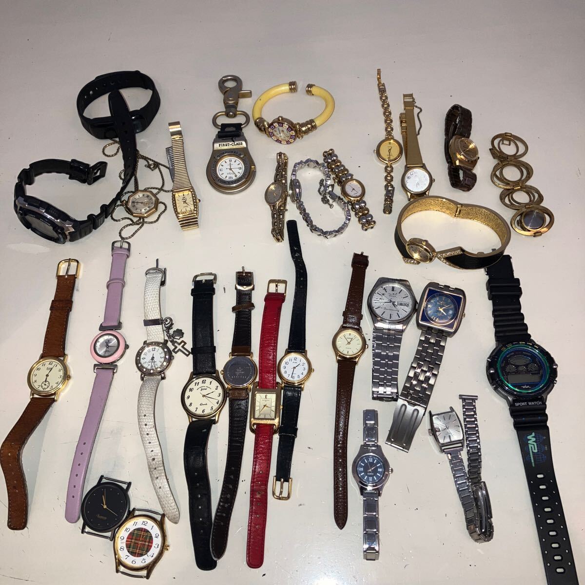 遺品整理　腕時計 SEIKO CASIO CITIZEN 懐中時計 セイコー など G-SHOCK 時計 _画像1