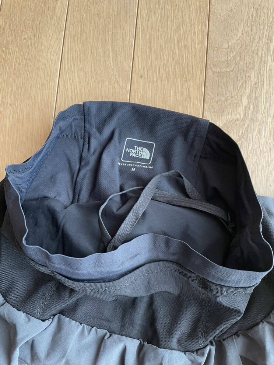 ノースフェイス インナー付きランニングスカート Mサイズ THE NORTH FACE NBW41978 フライウェイトレーシングスカート アスファルトグレー _画像5