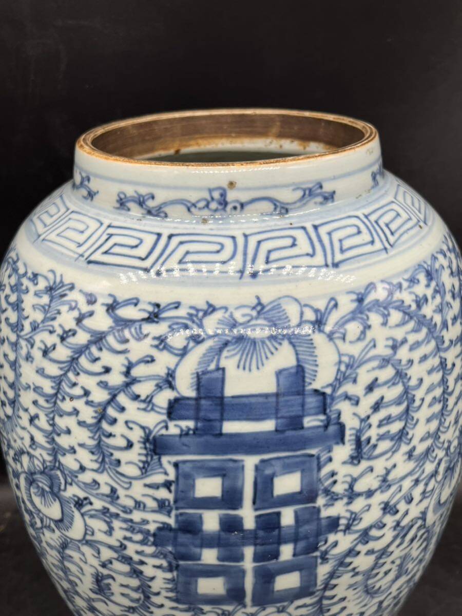 r6050824 骨董品 中国美術　壺 染付　時代物　花瓶 古美術品 花器 在銘 成化年製_画像2