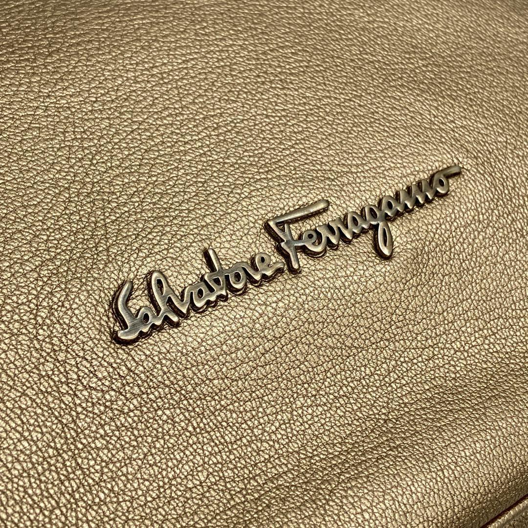 * ultimate beautiful goods *Salvatore Ferragamo one shoulder napa leather handbag pink gold Salvatore Ferragamo horn bo- bag 