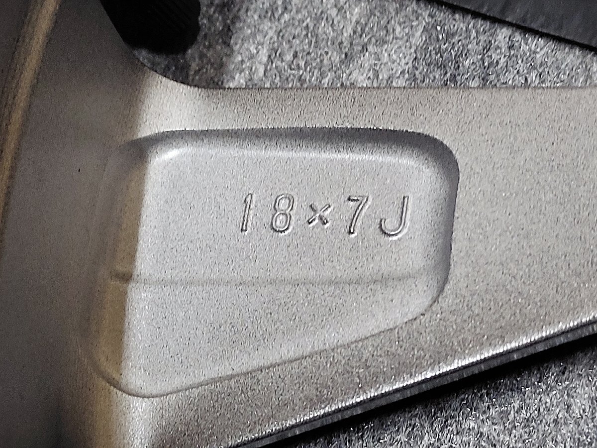 【新車外し】送料無料 後期 トヨタ RAV4 純正 18インチ ホイール 4本 XAH50 7J 114.3 5穴ナット キャップ 付属 極美品_画像5