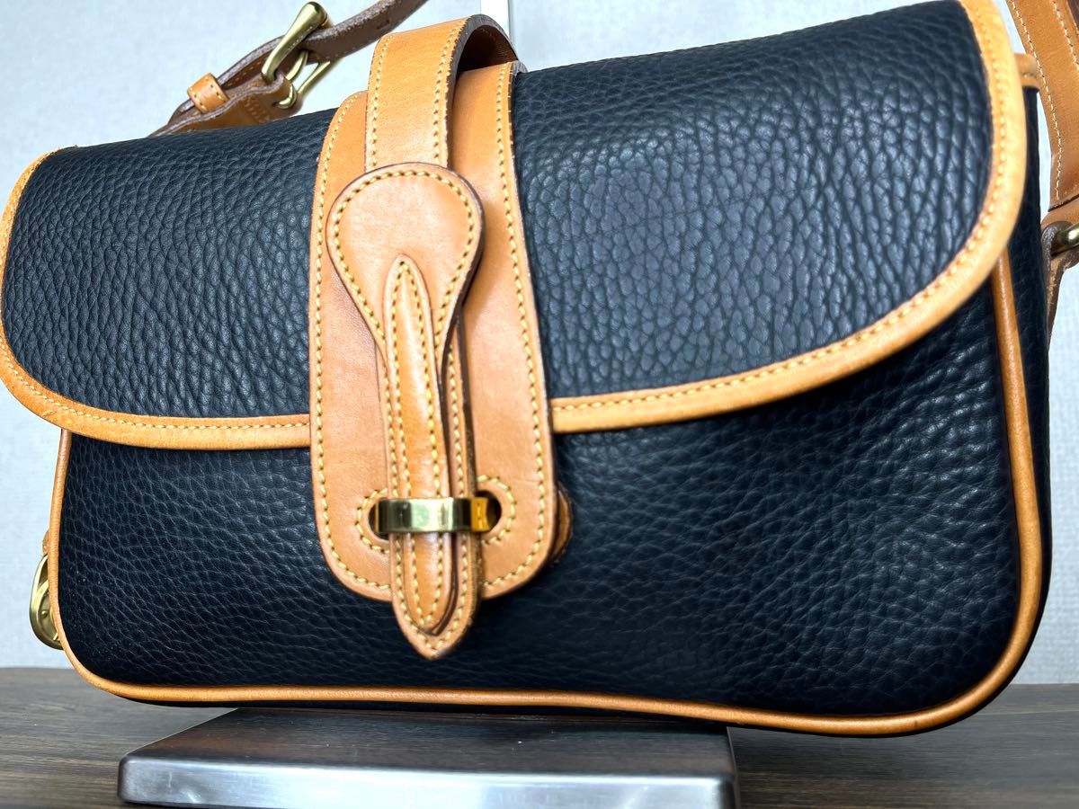 美品★ DOONEY&BOURKE ドゥーニーアンドバーク　本革レザー　ショルダーバッグ　黒　vintage 斜めがけ　レア