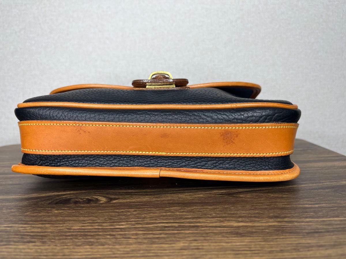 美品 DOONEY&BOURKE ドゥーニーアンドバーク 本革レザー 美品 DOONEY&BOURKE ドゥーニーアンドバーク 本革レザー