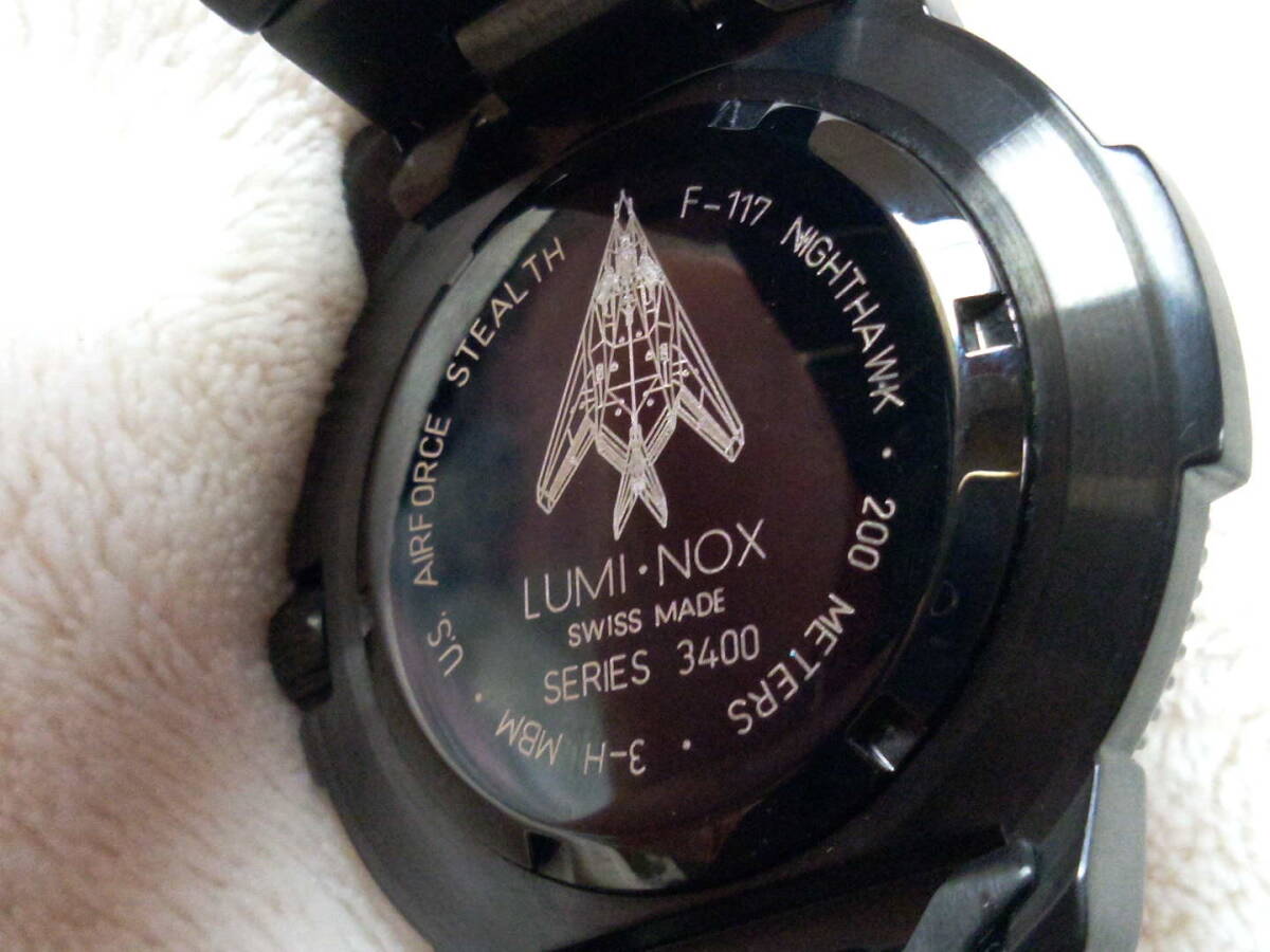 極美品未使用同様　ルミノックス　luminox　　USAF　STEALTH　ステルス　 F-117ナイトホーク 3400　200ｍダイバー_画像8