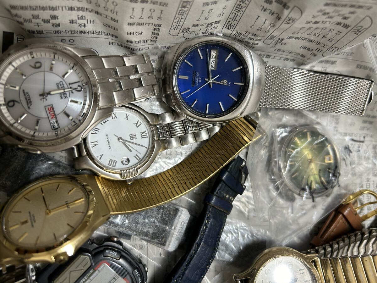 15 ジャンク クォーツ 腕時計 SEIKO CITIZEN セイコー シチズン カシオ CASIO キングクォーツ アテッサ エコドライブ ジバンシー などの画像9