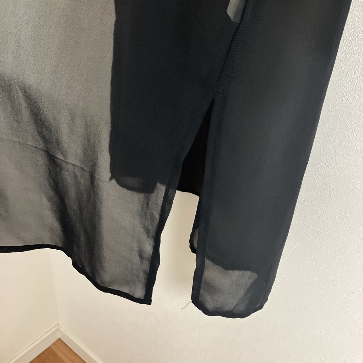 ロング カーディガン ブラック 羽織り 黒 長袖　シアーシャツ　ロングシャツ　冷房対策