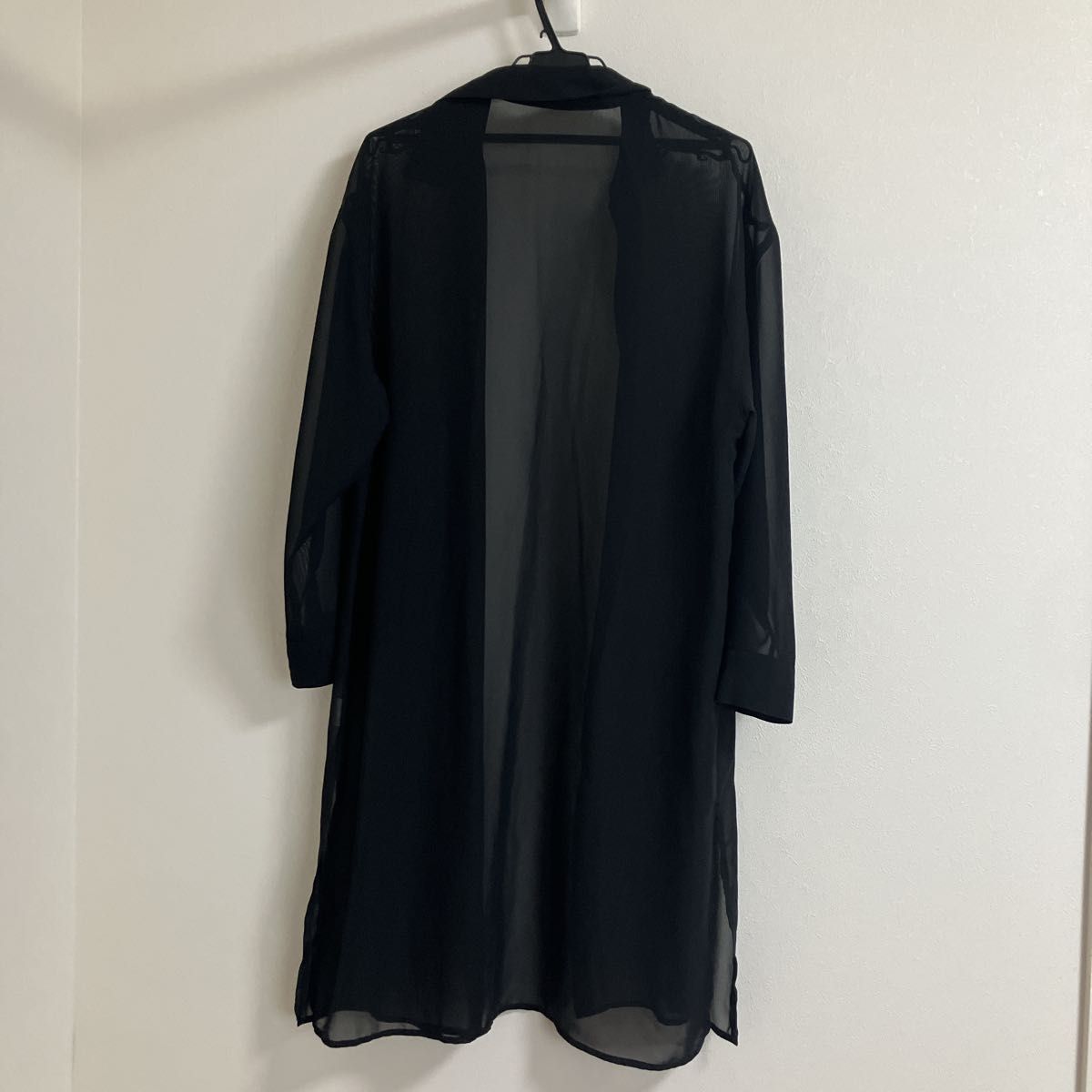 ロング カーディガン ブラック 羽織り 黒 長袖　シアーシャツ　ロングシャツ　冷房対策
