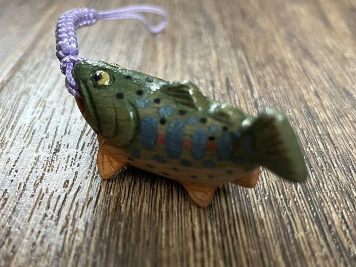 ヤマメ　魚　木製　木工雑貨　ストラップ　キーホルダー　ハンドメイド　山女魚　手作り_画像2