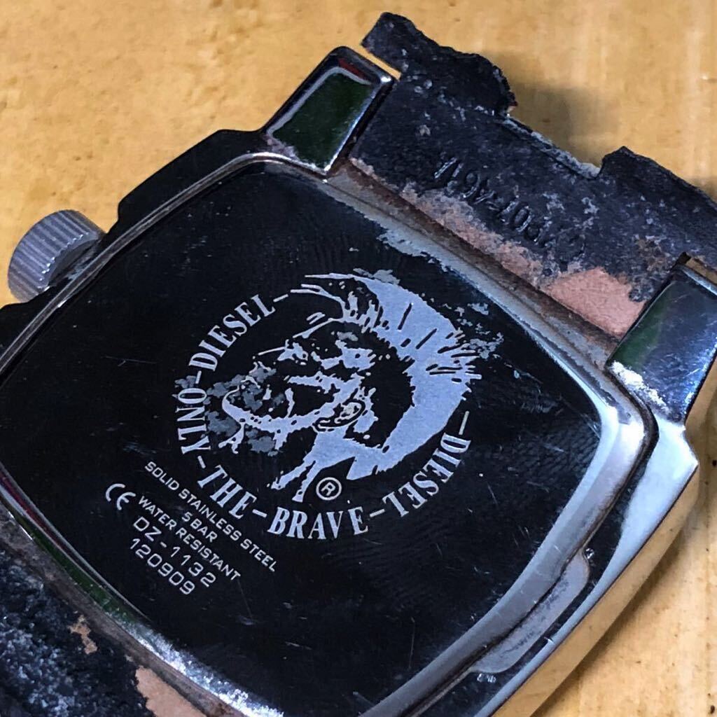 【即決/送料無料】DIESEL DZ1132 quartz wristwatch ディーゼル メンズウォッチ クォーツ 中古腕時計 ベルト欠品 