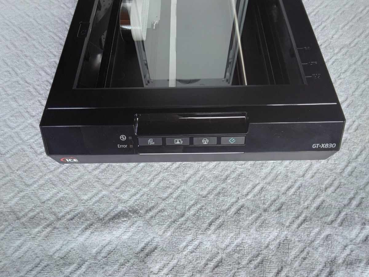 エプソン A4高画質フラットベッドスキャナー (6400dpi・USB) GT-X830