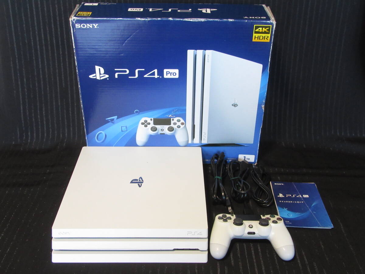 ◆SONY「PS4 Pro 本体セット（CUH-7200B / 1TB）ホワイト/白」中古 動作品　プレイステーション4 プロ_画像1