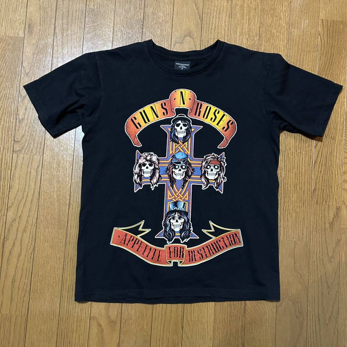 タイトMサイズ！ガンズ・アンド・ローゼズGuns N' Roses 古着半袖Tシャツ 黒 ロックTシャツ バンドTシャツ ブラック プリントTシャツ _画像2