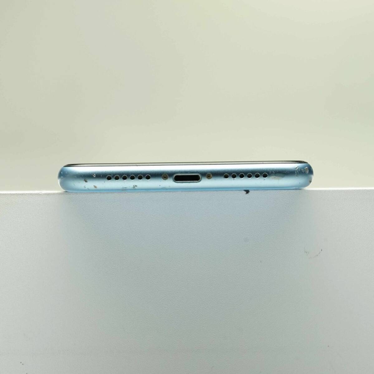 iPhone XR 64GB ブルー SIMフリー 訳あり品 ジャンク 中古本体 スマホ スマートフォン 白ロムの画像6