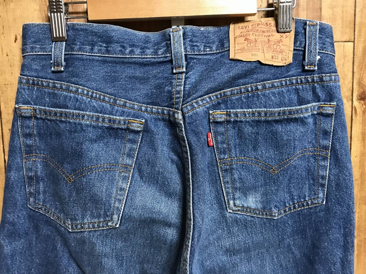 送無♪米国製 Levi's 501♪レギュラージーンズ・W30_画像4