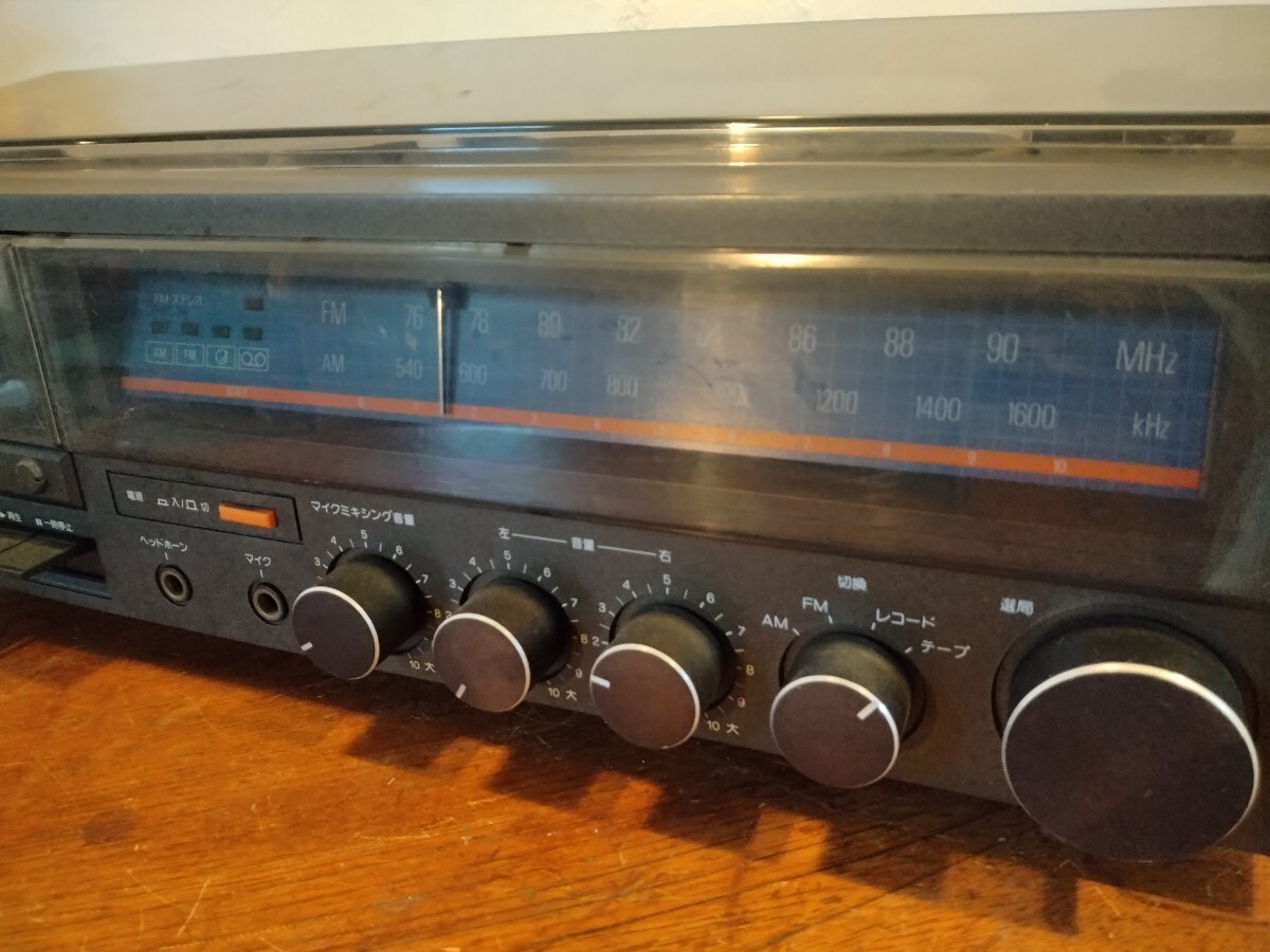 R60515-2 昭和系レトロ TOSHIBA ラジオカセット付きレコードプレーヤー SM-K2 MkⅡ ジャンク品_画像3
