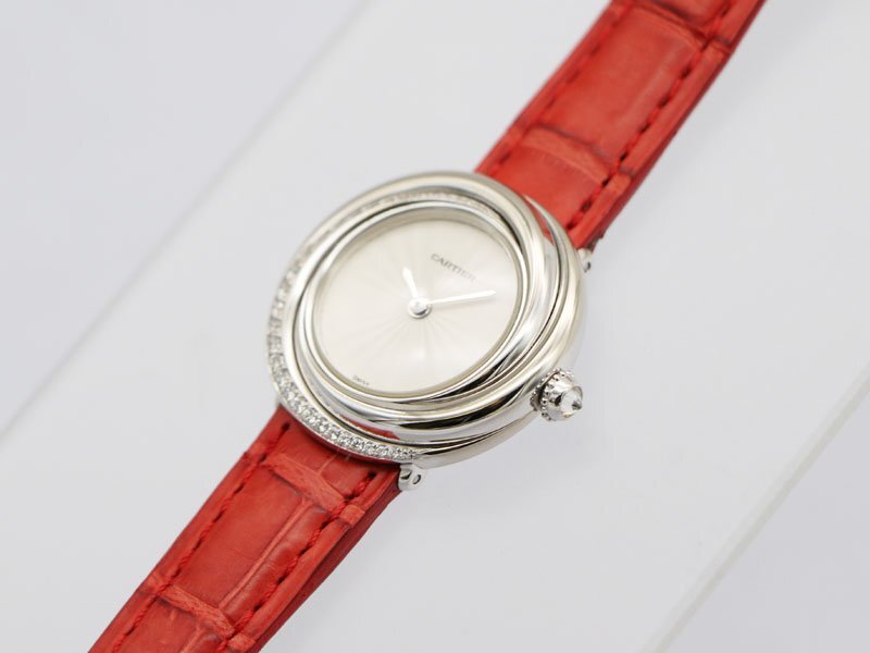 【 カルティエ CARTIER 】 WG201041 トリニティ K18WG/革 クォーツ 27ｍｍ ダイヤベゼル クォーツ レディース □新着 02211-0_画像3