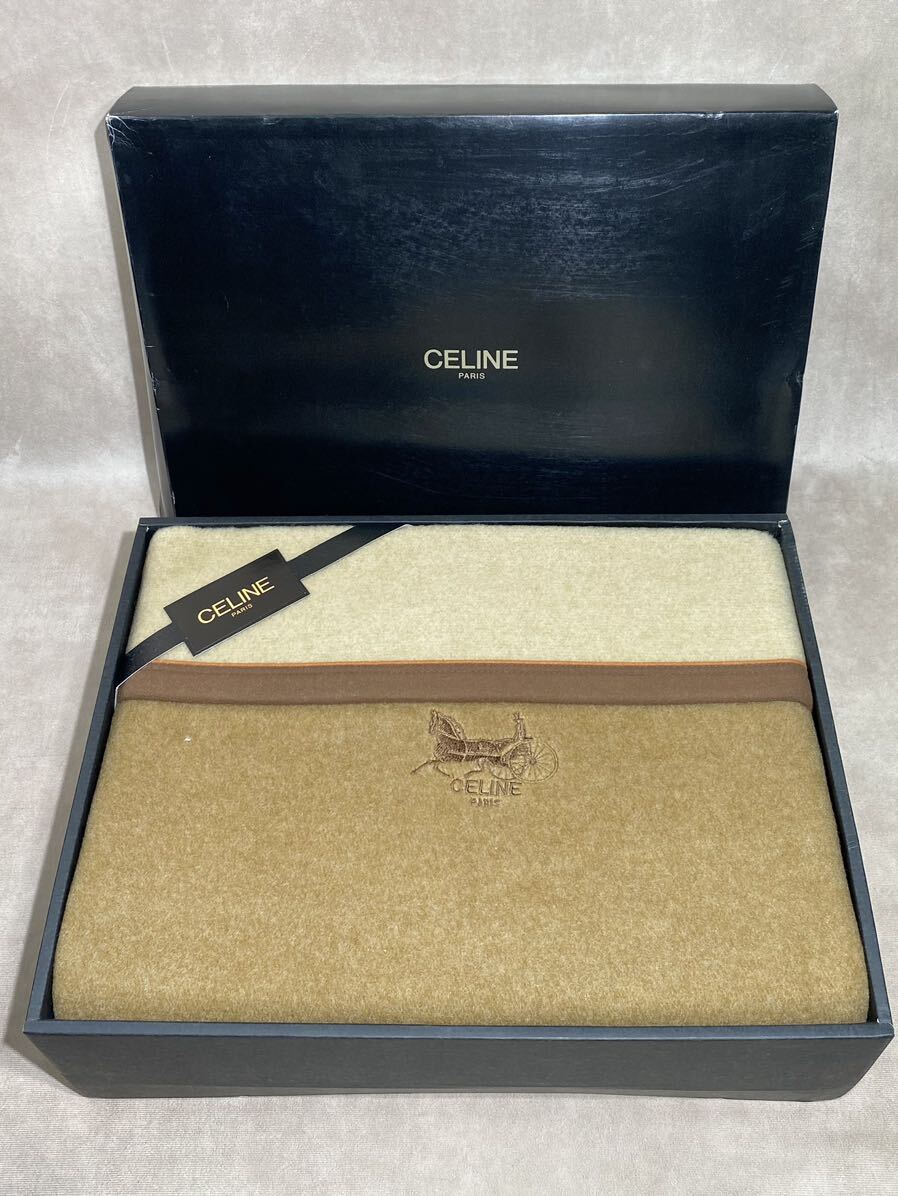 新品 未使用 CELINE セリーヌ アクリル毛布 西川産業 140cm×200cm シングルサイズ 西川 毛布 ベージュ 茶色 シングル_画像1