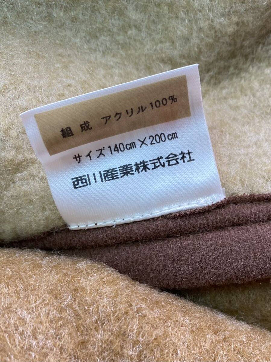 新品 未使用 CELINE セリーヌ アクリル毛布 西川産業 140cm×200cm シングルサイズ 西川 毛布 ベージュ 茶色 シングル_画像5