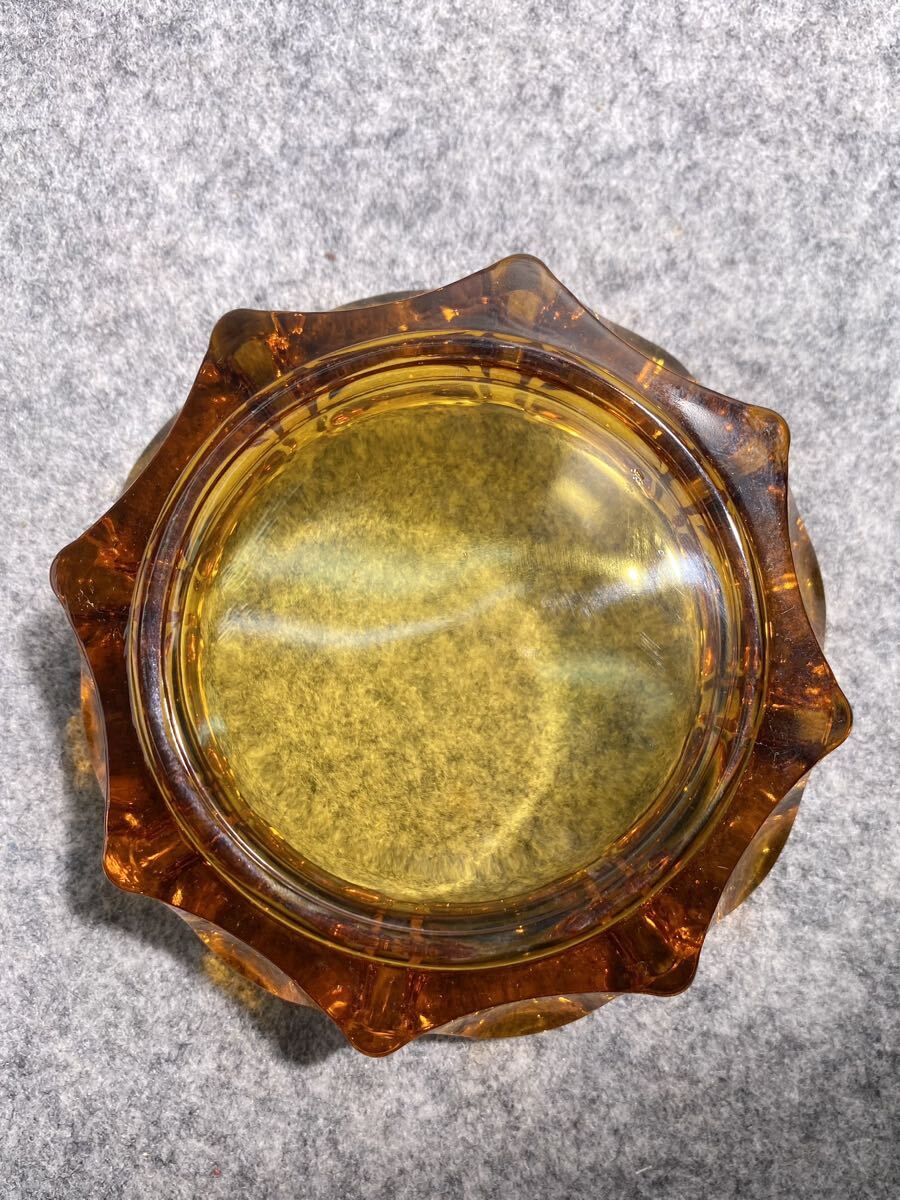 新品 未使用 昭和 ビンテージ TOYO GLASS 灰皿 11cm アンバーガラス 東洋ガラス 日本製 アンバー ガラス アシュトレイ 小さい 琥珀色 _画像4