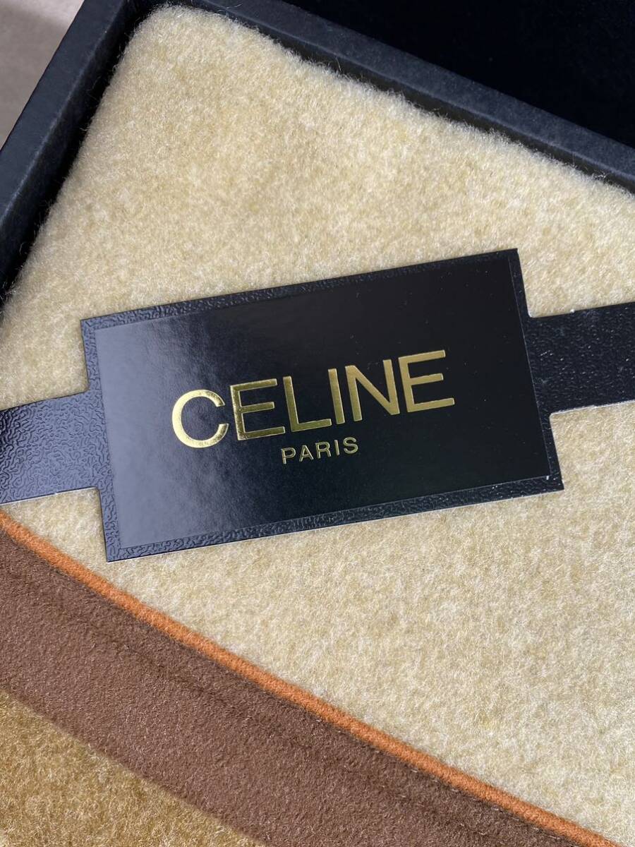 新品 未使用 CELINE セリーヌ アクリル毛布 西川産業 140cm×200cm シングルサイズ 西川 毛布 ベージュ 茶色 シングル_画像4