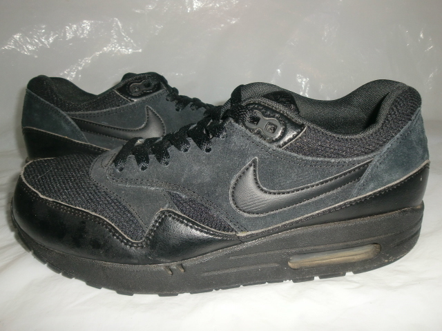 ★NIKE AIR MAX 1 ESSENTIAL `14製ナイキ 537383-020 エアマックス 1 エッセンシャル ブラック/ブラック_画像1