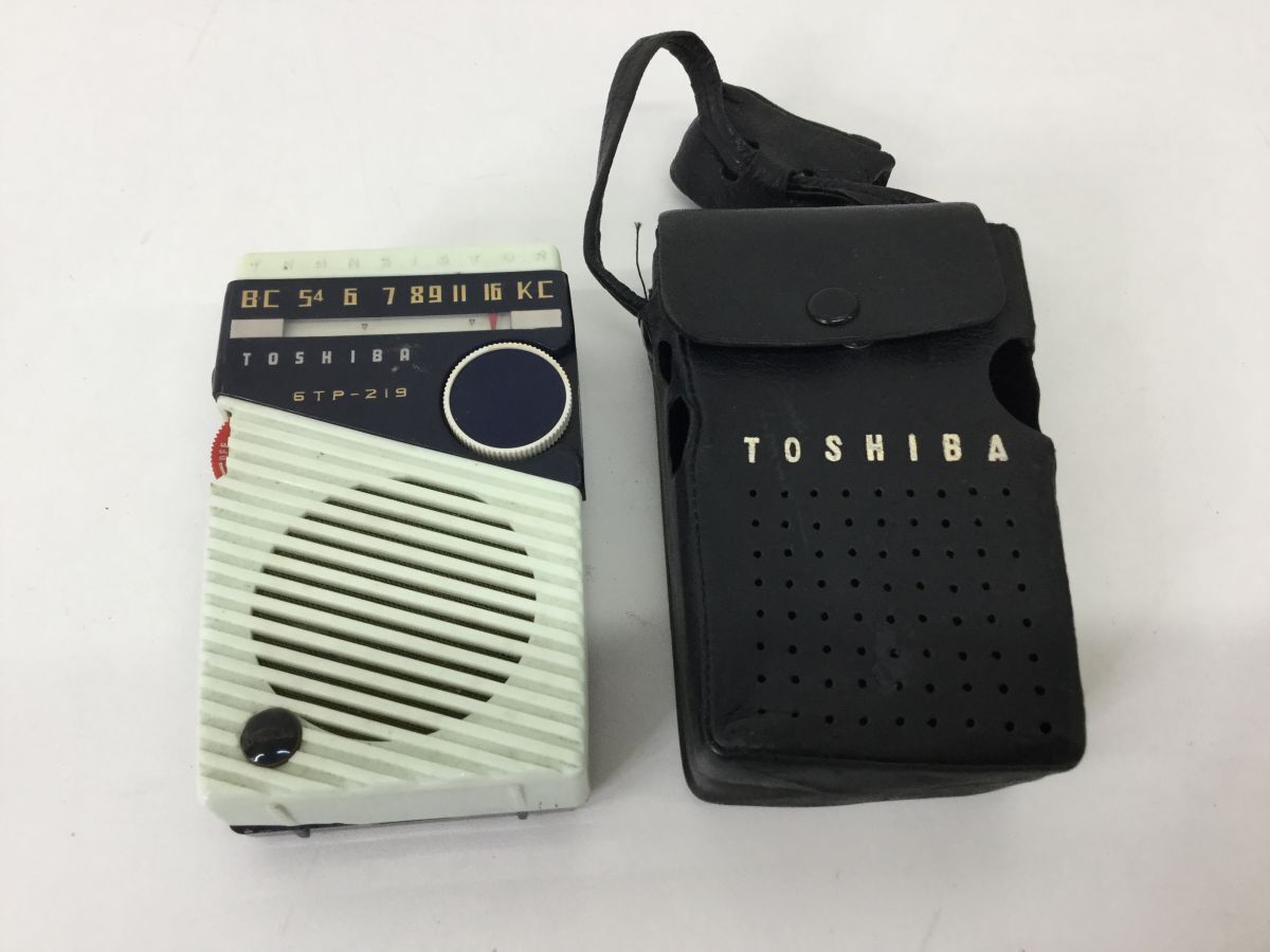 * fee DM149-60 TOSHIBA Toshiba 6TP-219 transistor radio made in Japan 