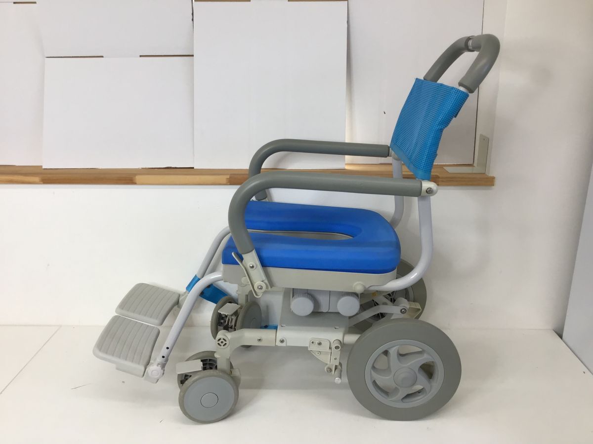 ●営HS299-200B Uchie ウチエ 折りたたみ 入浴 介護用 車椅子　ブルー 介護用品_画像3