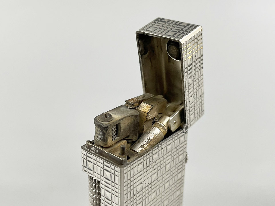 dunhill Dunhill газовая зажигалка серебряный цвет кремень заменен вспышка только проверка ролик тип курение . товары для курения 