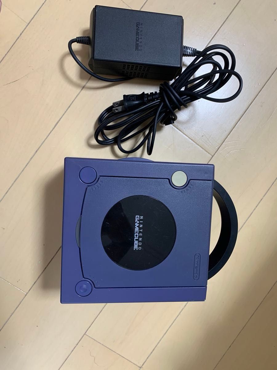 中古 Nintendo NINTENDO GAMECUBE DOL-001（JPN）ニンテンドー （通電のみ確認、それ以外未確認）