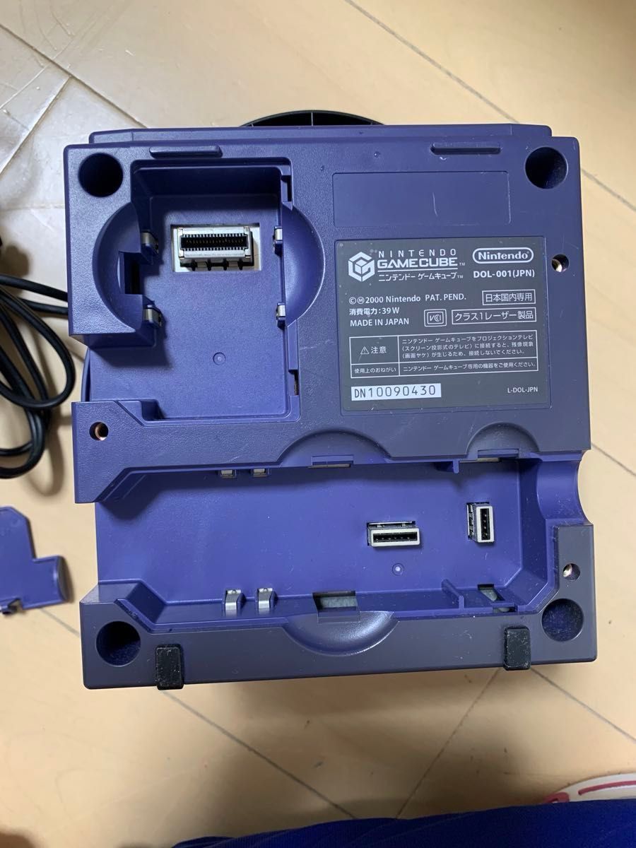 中古 Nintendo NINTENDO GAMECUBE DOL-001（JPN）ニンテンドー （通電のみ確認、それ以外未確認）