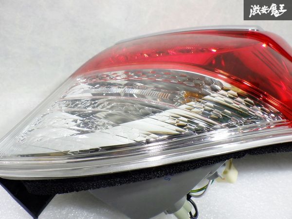 即納 点灯OK！トヨタ純正 ACA38W ACA33W ヴァンガード 後期 LED テールランプ テールライト 右 右側 運転席 ICHIKOH 42-55_画像4