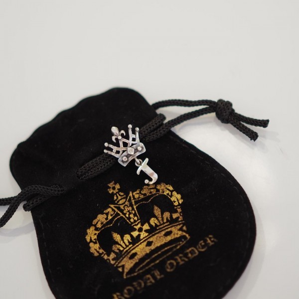ROYAL ORDER( Royal Order ) Crown initial J diamond колье обычная цена 30,240 иен стоимость доставки 180 иен ~ новый товар подвеска с цепью SP97-J стандартный товар 