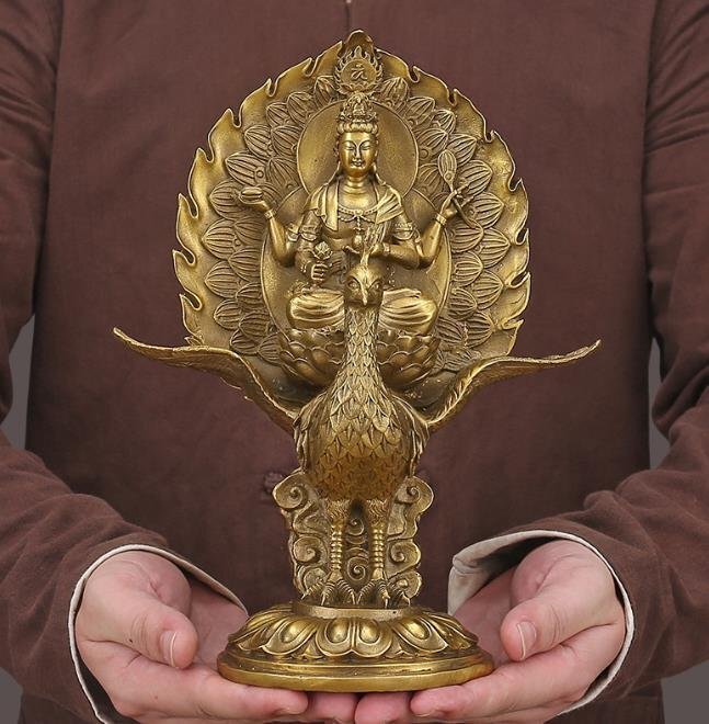 強くお勧め★純銅 手作り 工芸品 置物を置く収蔵品 仏像 仏教 孔雀明王座像_画像3