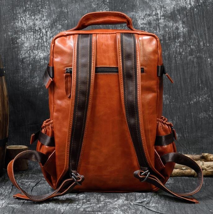  new goods * England manner high capacity retro rucksack going to school for mountain climbing travel leather bag original leather cow leather backpack school bag ^ Brown 