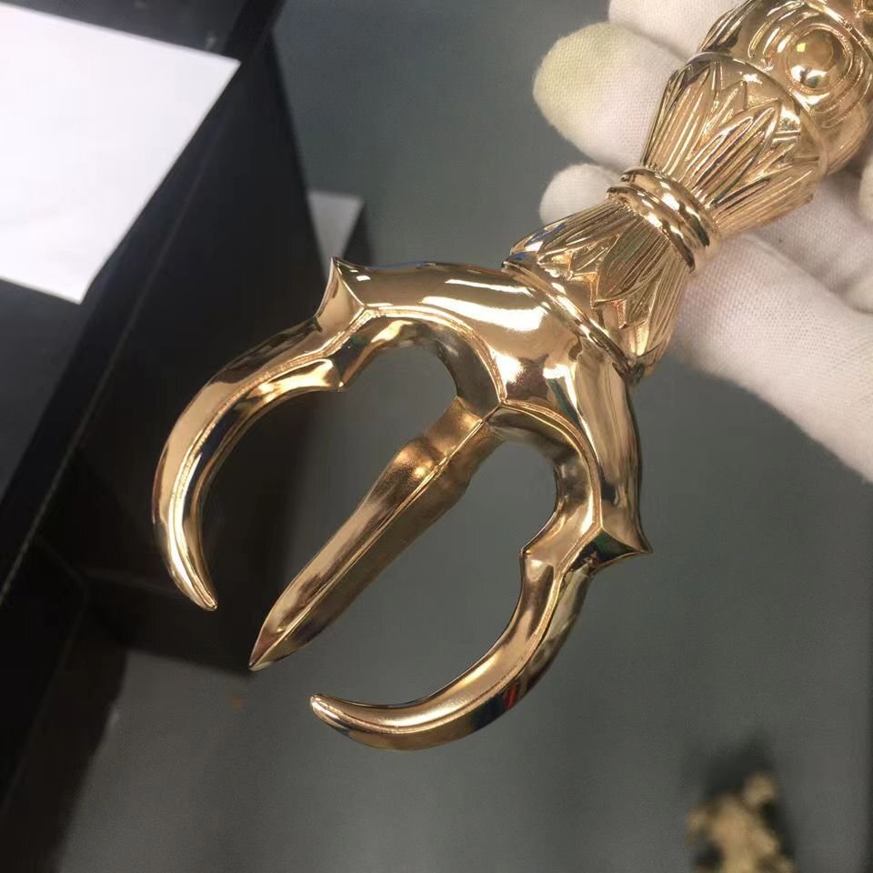 密教法具 寺院用仏具」極上品 真言宗 三鈷杵 真鍮製磨き仕上げ 密教法具 寺院用仏具」極上品 真言宗 三鈷杵 真鍮製磨き仕上げ